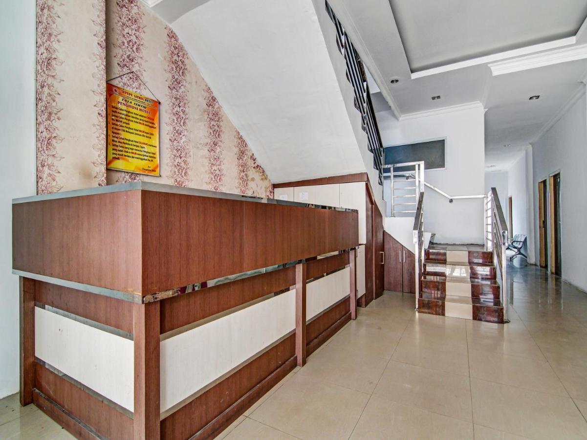 Oyo 90897 Hotel Sepupu Satria Pekanbaru Dış mekan fotoğraf