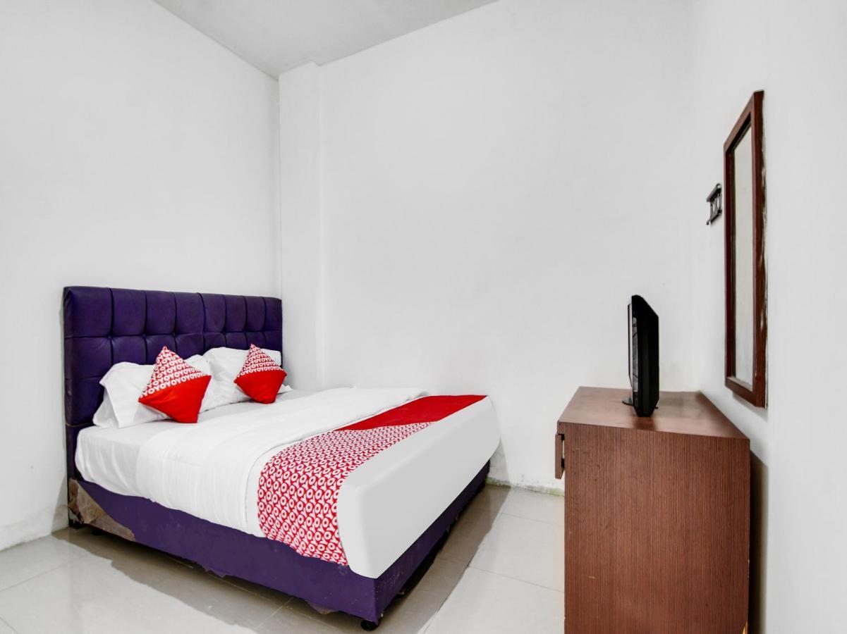 Oyo 90897 Hotel Sepupu Satria Pekanbaru Dış mekan fotoğraf