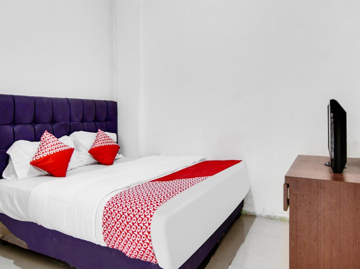 Oyo 90897 Hotel Sepupu Satria Pekanbaru Dış mekan fotoğraf