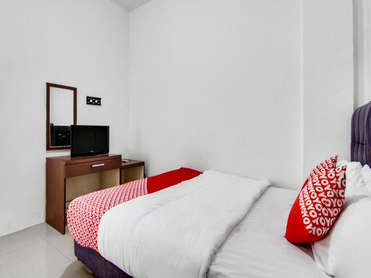 Oyo 90897 Hotel Sepupu Satria Pekanbaru Dış mekan fotoğraf