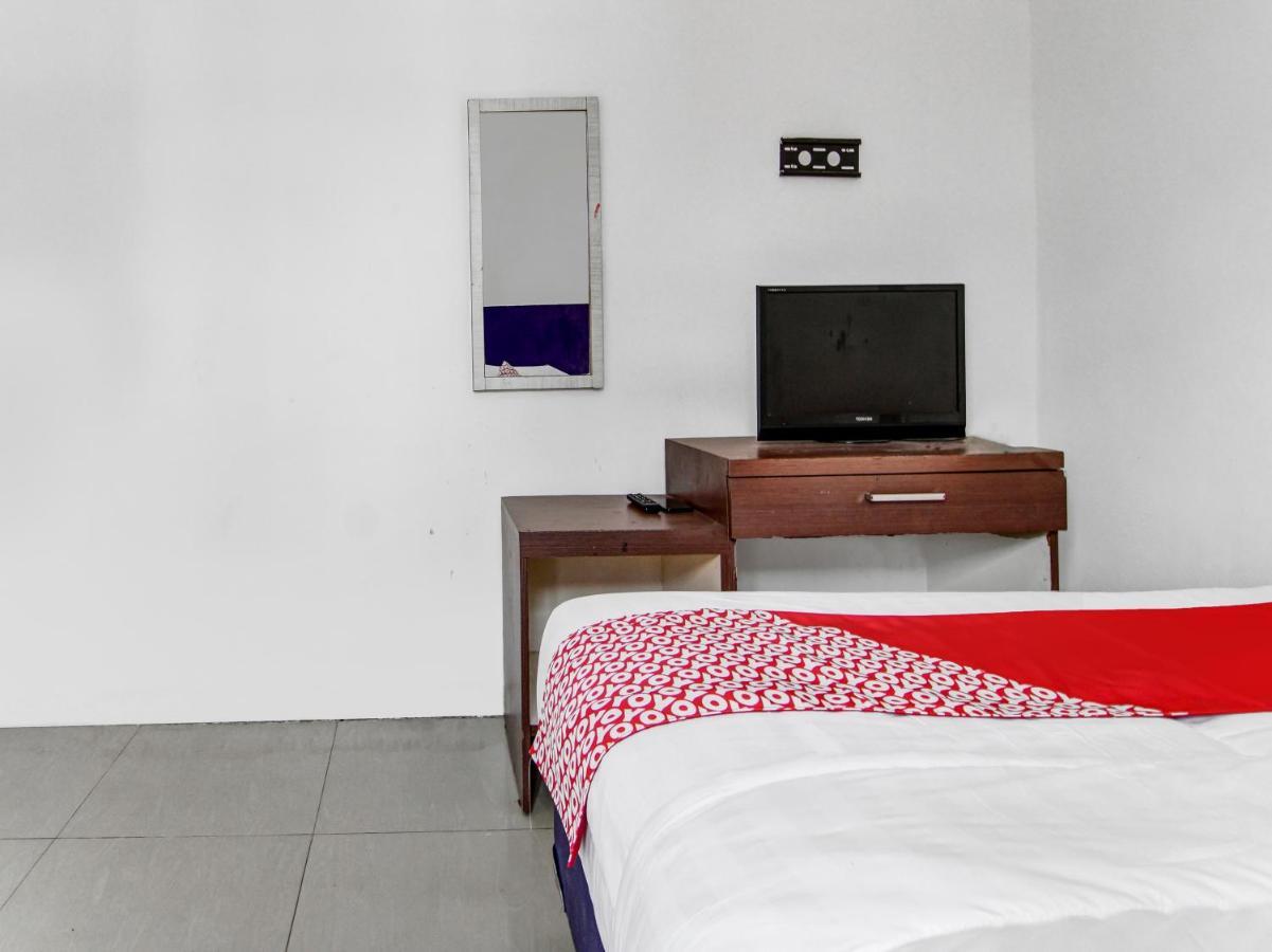 Oyo 90897 Hotel Sepupu Satria Pekanbaru Dış mekan fotoğraf