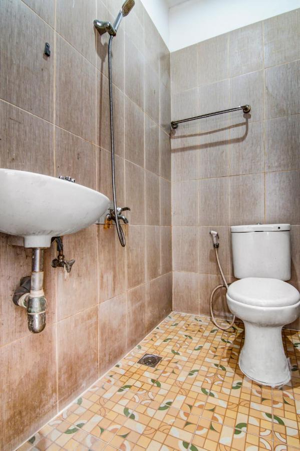 Oyo 90897 Hotel Sepupu Satria Pekanbaru Dış mekan fotoğraf